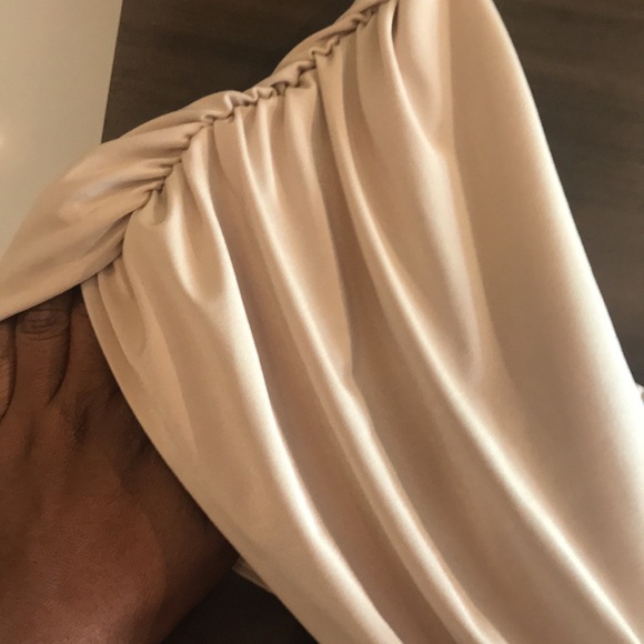 Cream drappy dress - Picture 2 of 3